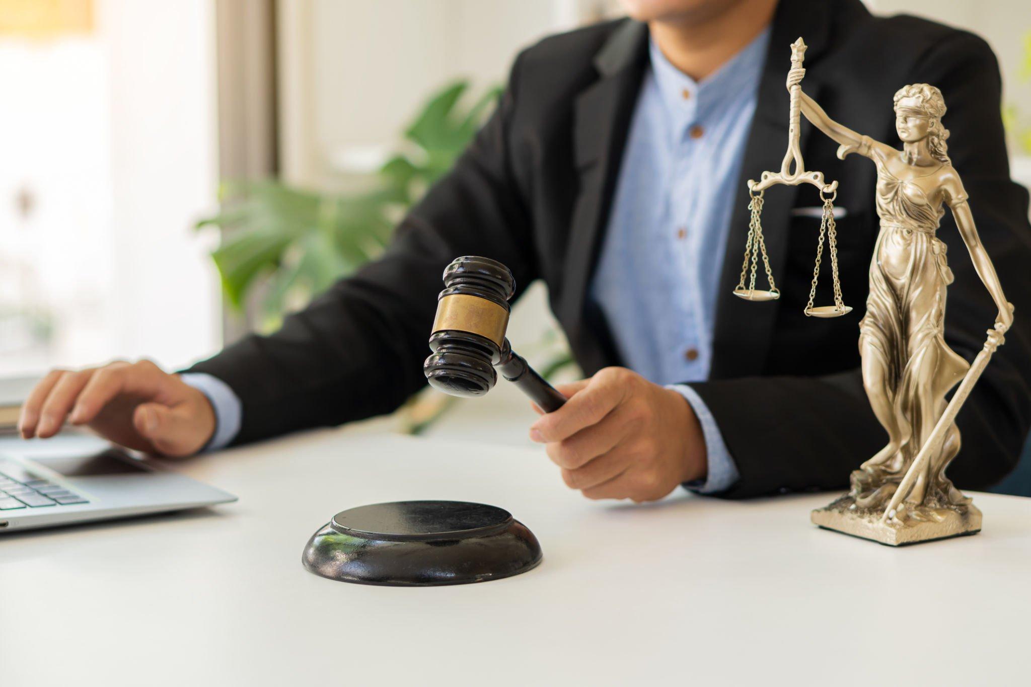 What is a Criminal Defense? What are its Different Types?