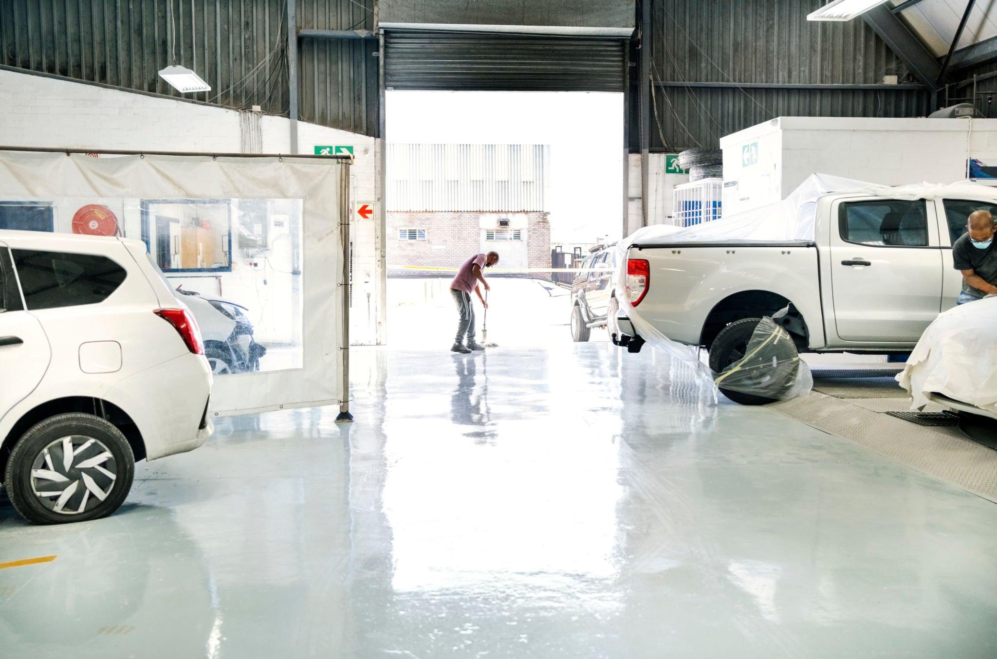 How to Efficiently Clean Your Garage